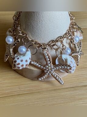 Starfish and Shell Charm Bracelet Beach Gold Tone shells faux pearls